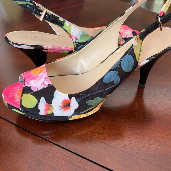Nine West Heels Floral Size 8.5 - Picture 4 of 5